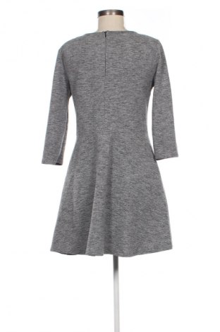 Kleid Clockhouse, Größe L, Farbe Grau, Preis € 9,49