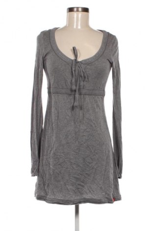 Kleid Edc By Esprit, Größe M, Farbe Grau, Preis 13,99 €