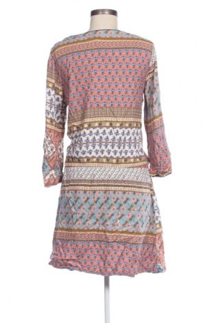 Kleid Edc By Esprit, Größe M, Farbe Mehrfarbig, Preis € 13,99