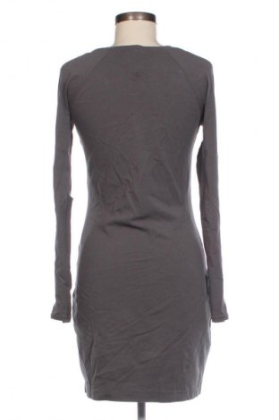 Kleid Edc By Esprit, Größe S, Farbe Grau, Preis 21,99 €