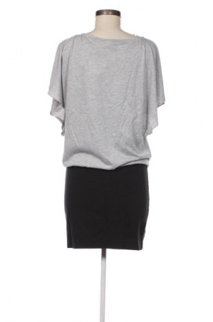 Kleid Esprit, Größe M, Farbe Grau, Preis 16,99 €