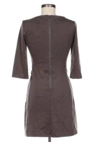 Kleid Etam, Größe S, Farbe Grün, Preis 11,99 €