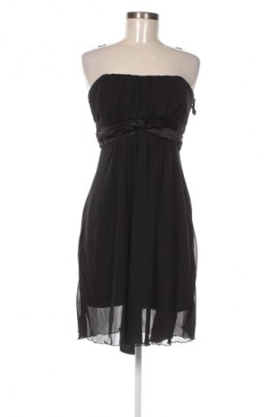 Kleid Femme, Größe S, Farbe Schwarz, Preis 18,99 €