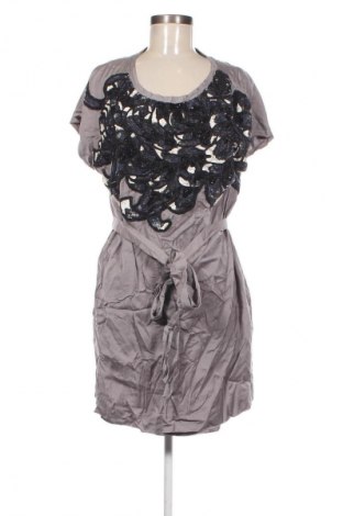 Kleid French Connection, Größe M, Farbe Grau, Preis 20,49 €