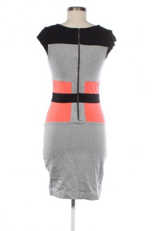 Kleid French Connection, Größe L, Farbe Grau, Preis 57,29 €