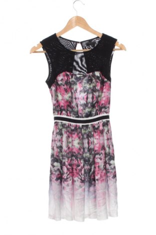 Rochie Guess, Mărime XS, Culoare Multicolor, Preț 205,99 Lei