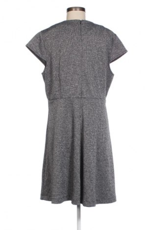 Kleid H&M, Größe XL, Farbe Mehrfarbig, Preis € 26,99