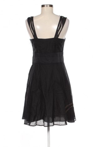 Kleid Karen Millen, Größe M, Farbe Schwarz, Preis 42,99 €