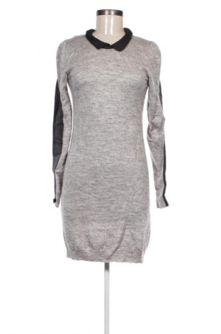 Kleid Maje, Größe M, Farbe Grau, Preis 128,99 €