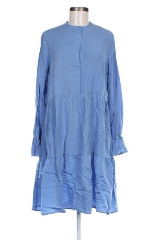 Kleid NA-KD, Größe M, Farbe Blau, Preis 11,99 €