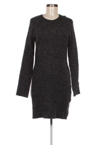 Kleid Object, Größe XS, Farbe Grau, Preis 16,99 €