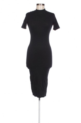 Kleid Pull&Bear, Größe M, Farbe Schwarz, Preis 10,49 €