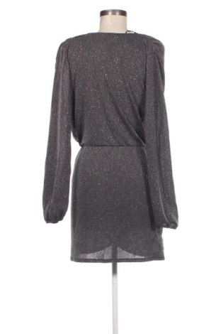 Kleid Pull&Bear, Größe M, Farbe Grau, Preis € 12,49