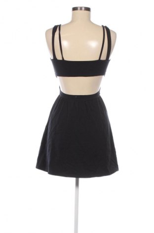 Kleid Pull&Bear, Größe S, Farbe Schwarz, Preis 13,49 €