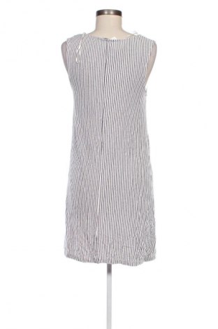 Rochie Pull&Bear, Mărime M, Culoare Multicolor, Preț 62,99 Lei