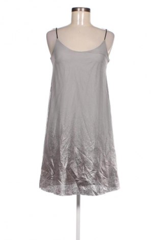 Kleid Reserved, Größe XS, Farbe Grau, Preis 8,49 €