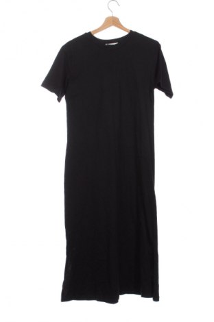 Kleid Reserved, Größe S, Farbe Schwarz, Preis 8,99 €