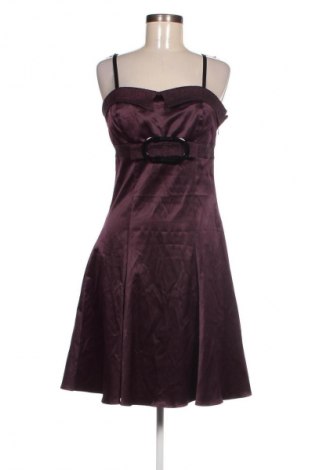 Kleid Rinascimento, Größe L, Farbe Lila, Preis 42,99 €