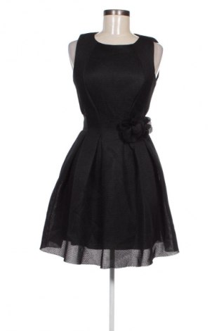 Kleid Rinascimento, Größe M, Farbe Schwarz, Preis 33,79 €