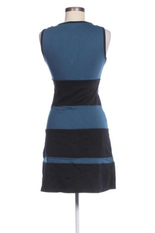 Kleid Rinascimento, Größe M, Farbe Blau, Preis 37,49 €