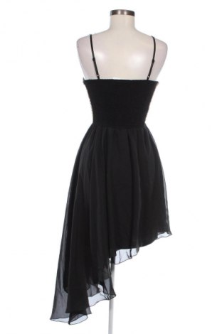 Kleid Rinascimento, Größe L, Farbe Schwarz, Preis 26,99 €