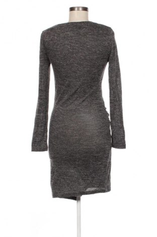 Kleid Selected Femme, Größe S, Farbe Grau, Preis 22,99 €