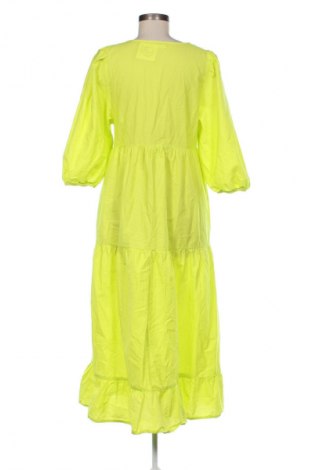 Kleid Sinsay, Größe M, Farbe Grün, Preis 10,23 €