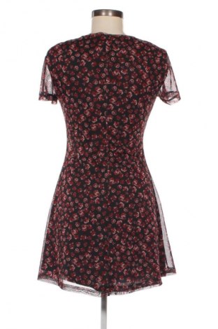 Kleid Stradivarius, Größe S, Farbe Mehrfarbig, Preis 3,99 €