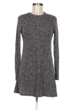 Kleid Topshop, Größe M, Farbe Grau, Preis 33,79 €