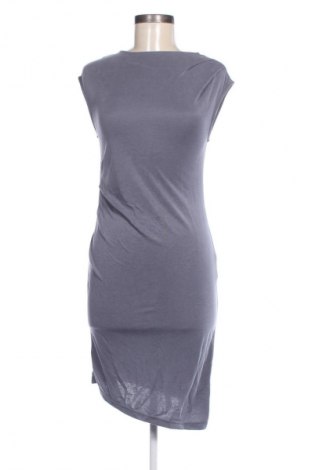 Kleid Topshop, Größe XS, Farbe Grau, Preis 23,99 €