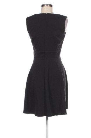 Kleid Trendyol, Größe M, Farbe Schwarz, Preis 13,99 €