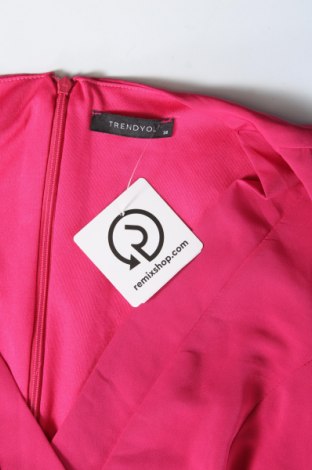 Kleid Trendyol, Größe M, Farbe Rosa, Preis € 17,99