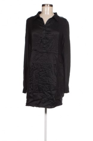 Kleid VILA, Größe M, Farbe Schwarz, Preis 7,99 €