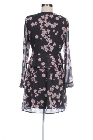 Kleid Vero Moda, Größe M, Farbe Mehrfarbig, Preis 9,99 €