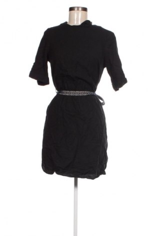 Kleid Vero Moda, Größe S, Farbe Schwarz, Preis 9,99 €