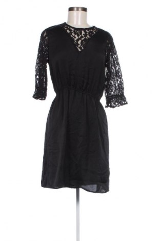 Rochie Vero Moda, Mărime S, Culoare Negru, Preț 31,99 Lei