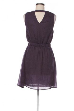 Kleid Vero Moda, Größe M, Farbe Lila, Preis € 12,99