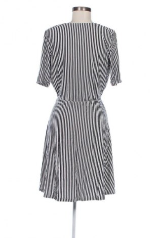 Kleid Vero Moda, Größe M, Farbe Mehrfarbig, Preis 12,99 €