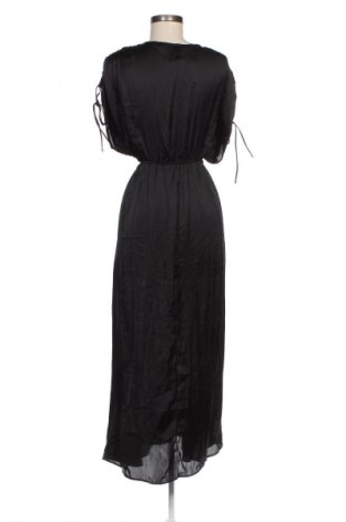 Rochie Zara, Mărime S, Culoare Negru, Preț 111,99 Lei