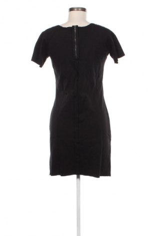 Rochie Zara, Mărime L, Culoare Negru, Preț 57,99 Lei