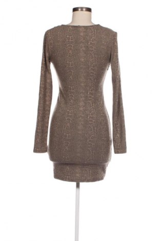 Kleid Zara Trafaluc, Größe S, Farbe Beige, Preis 33,79 €