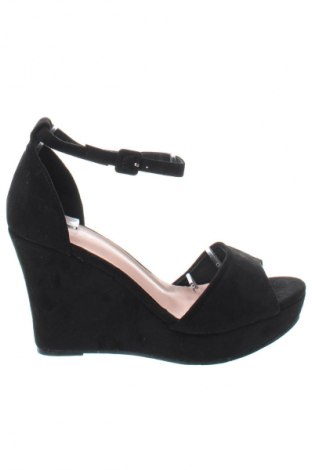 Sandale, Mărime 40, Culoare Negru, Preț 83,99 Lei