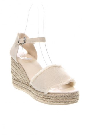 Sandalen C&A, Größe 37, Farbe Weiß, Preis 11,99 €