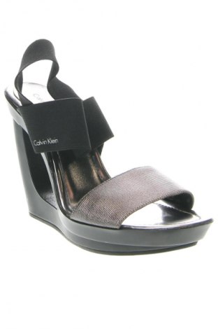 Sandále Calvin Klein, Veľkosť 37, Farba Čierna, Cena  34,95 €