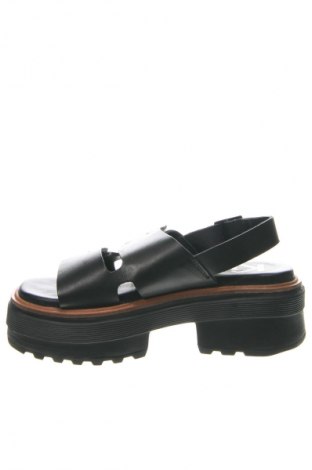 Sandalen Kickers, Größe 37, Farbe Schwarz, Preis 28,13 €