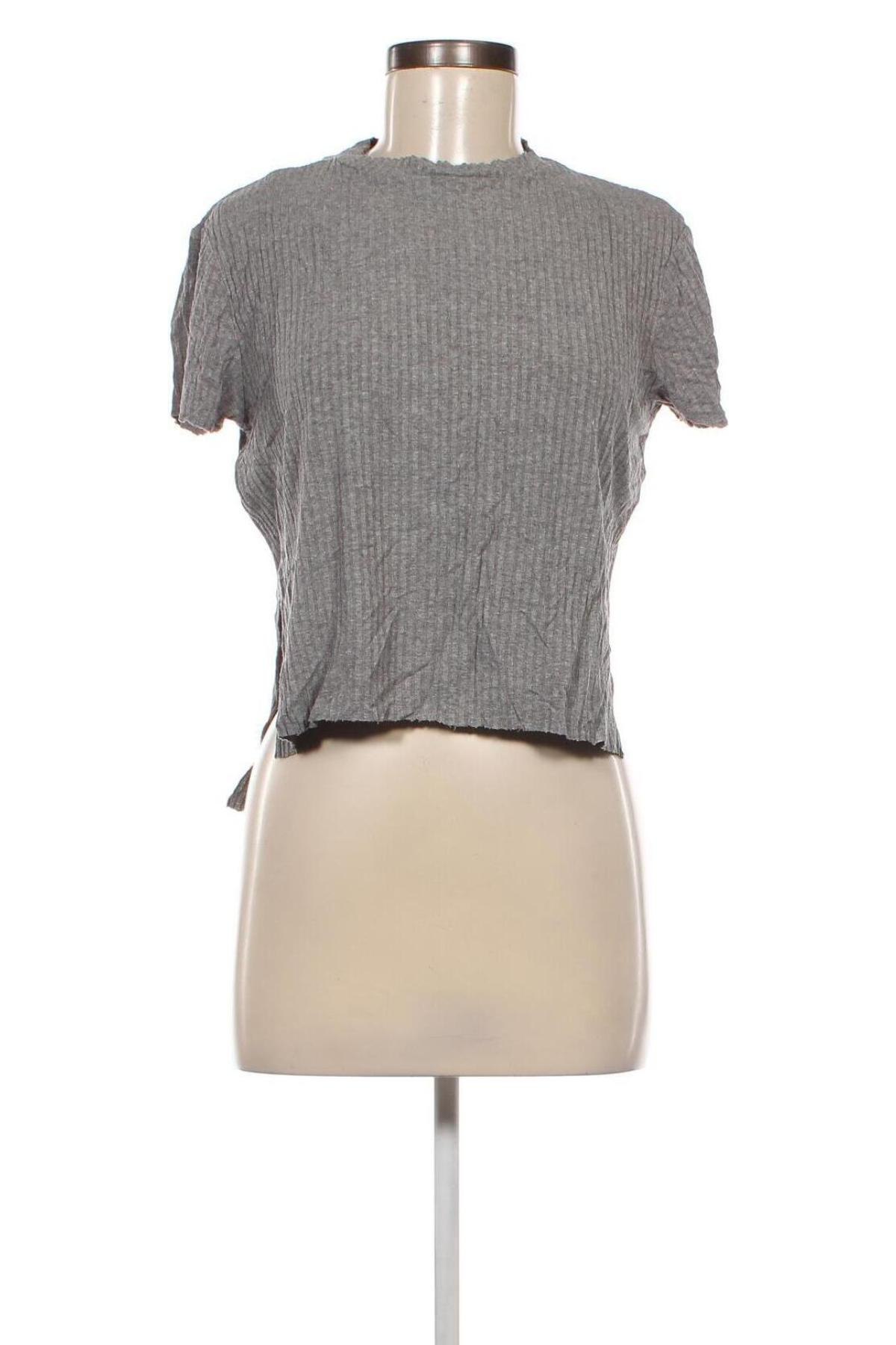 Damen Shirt Bershka, Größe M, Farbe Grau, Preis € 8,99