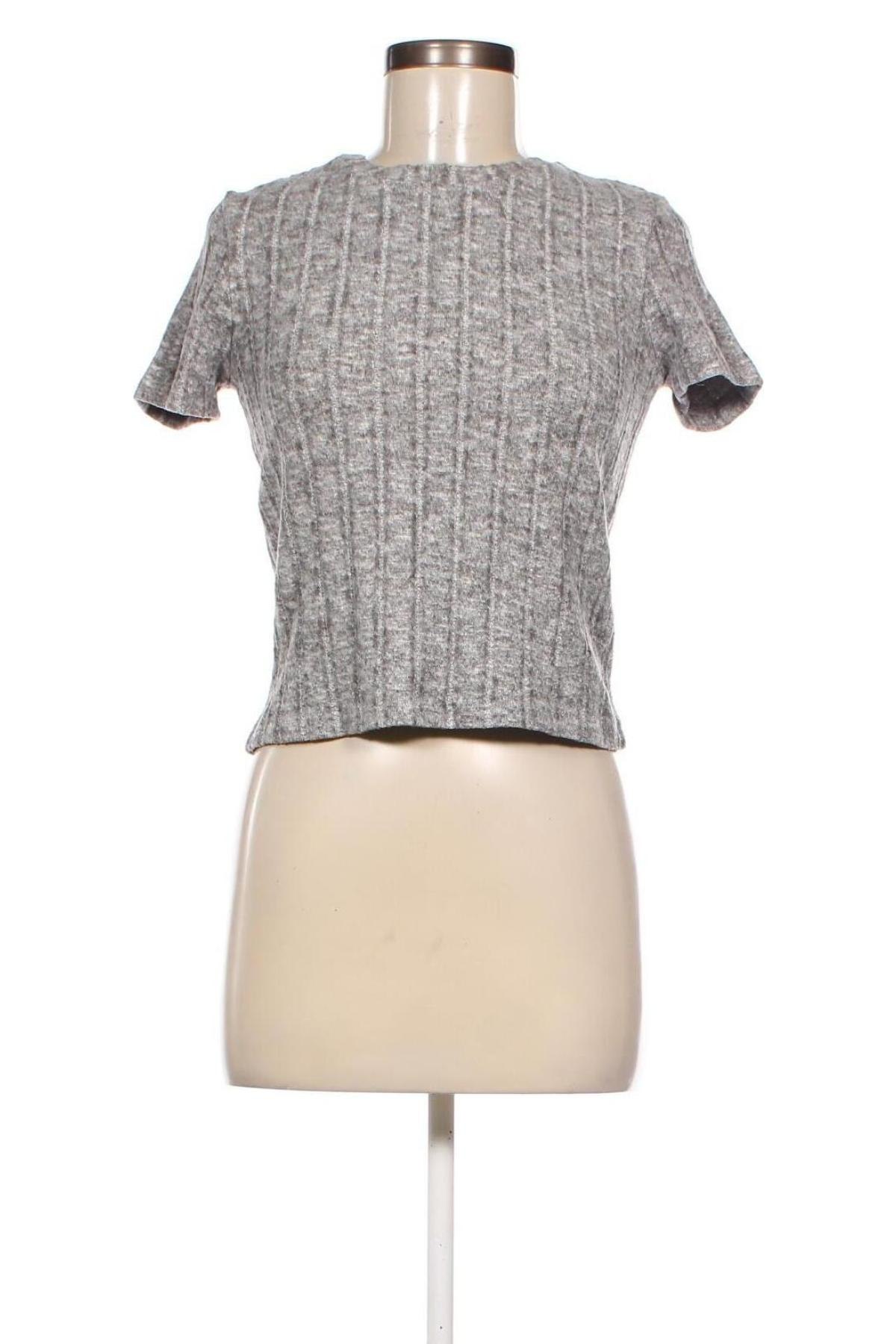 Damen Shirt Zara Trafaluc, Größe M, Farbe Grau, Preis € 7,49