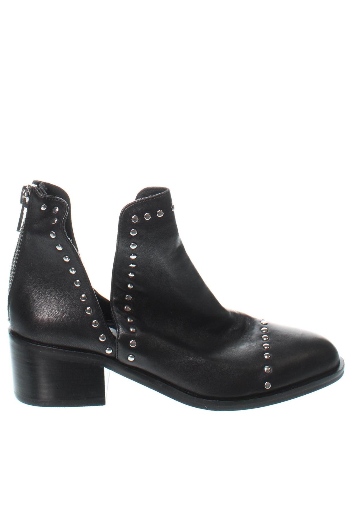 Botine de damă Steve Madden, Mărime 37, Culoare Negru, Preț 171,99 Lei