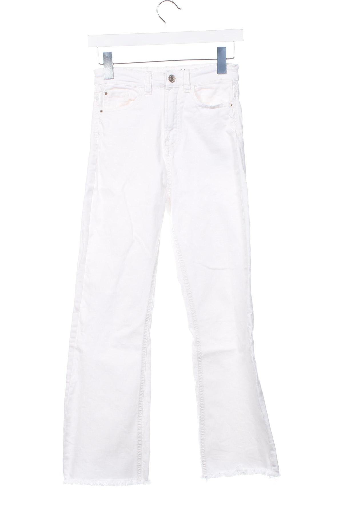 Damskie jeansy Stradivarius, Rozmiar XS, Kolor Biały, Cena 36,99 zł