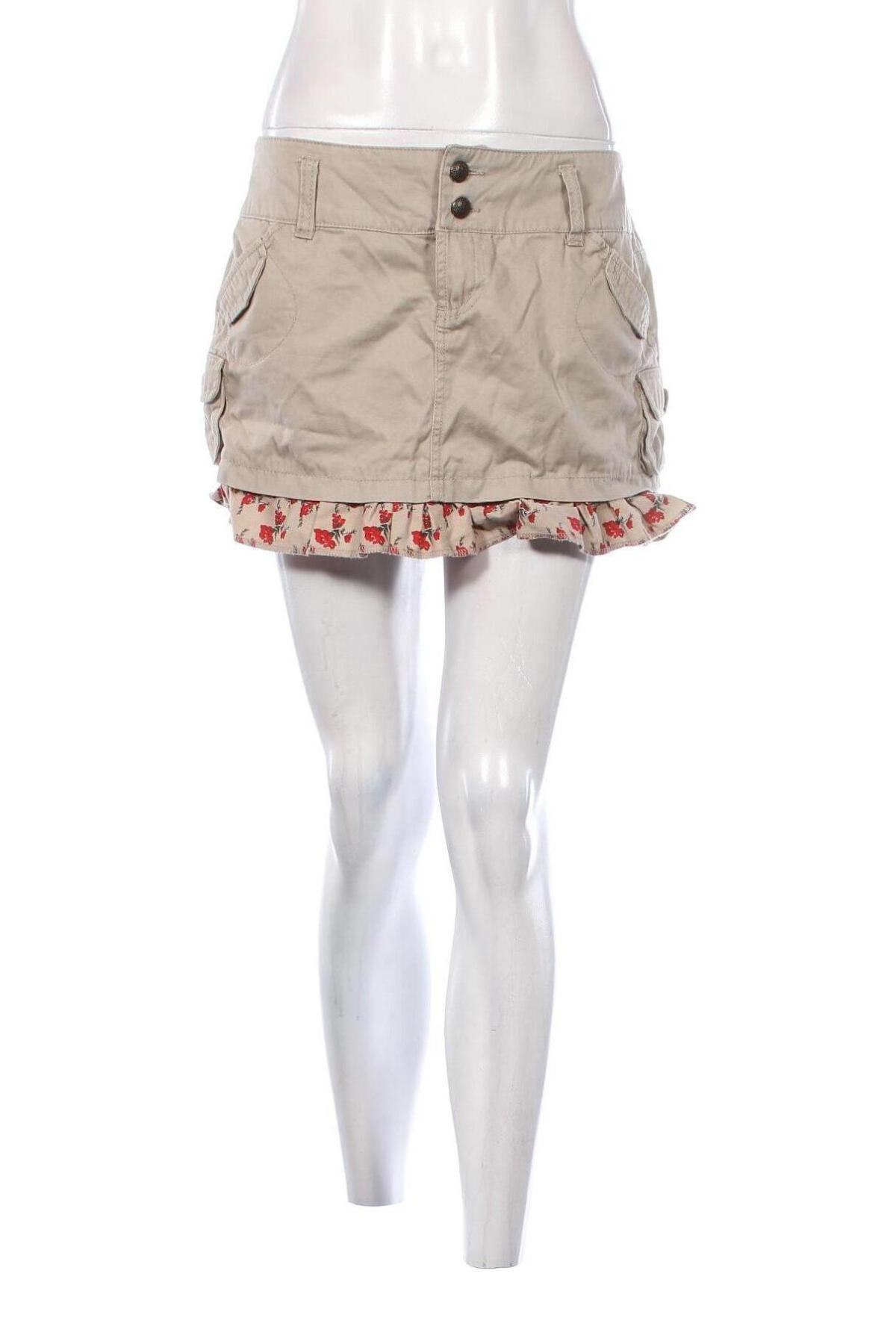 Damen Shorts, Größe M, Farbe Beige, Preis € 4,99